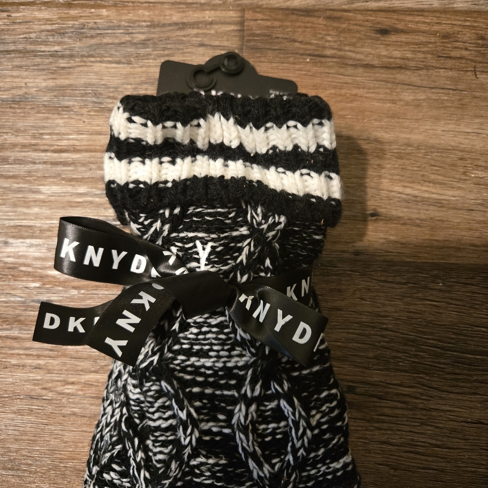DKNY Black and White Knit Slipper Socks